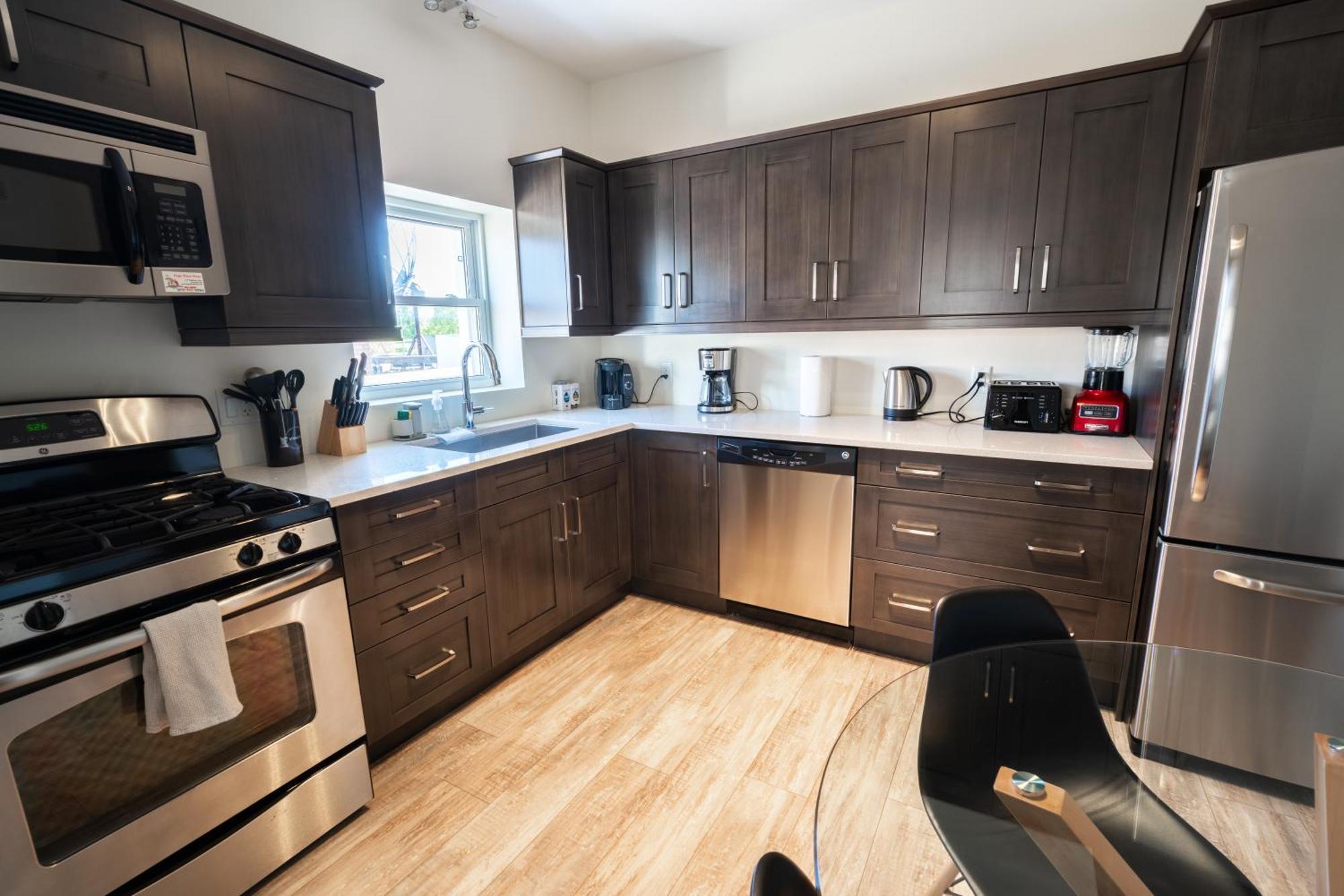 Spacious 3 Bedroom Apartment In Heart Of Niagara 소롤드 외부 사진